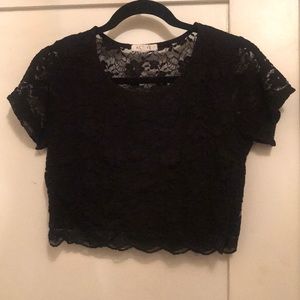 Lace black crop top with exposed back short sleeve
